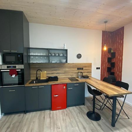 Апартаменти Tiny House Пардубіце Екстер'єр фото