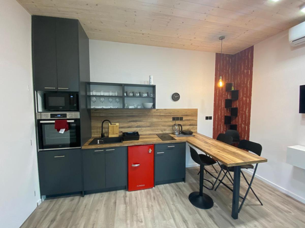 Апартаменти Tiny House Пардубіце Екстер'єр фото